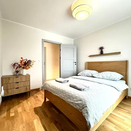 Madalinskiego 25 - Balcony & Lift - 700m Main Station ורוצלב