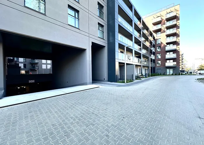 דירה Madalinskiego 25 - Balcony & Lift - 700m Main Station ורוצלב