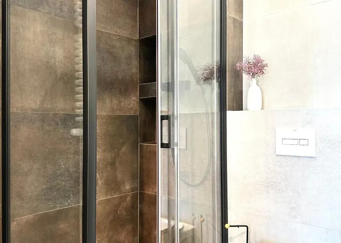 Madalinskiego 25 - Balcony & Lift - 700m Main Station דירה *